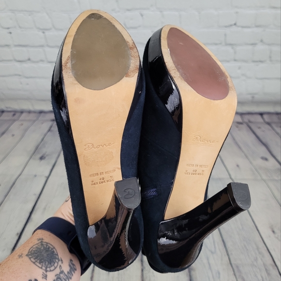 DIONE | side zip suede heeled shoes - Picture 7 of 9